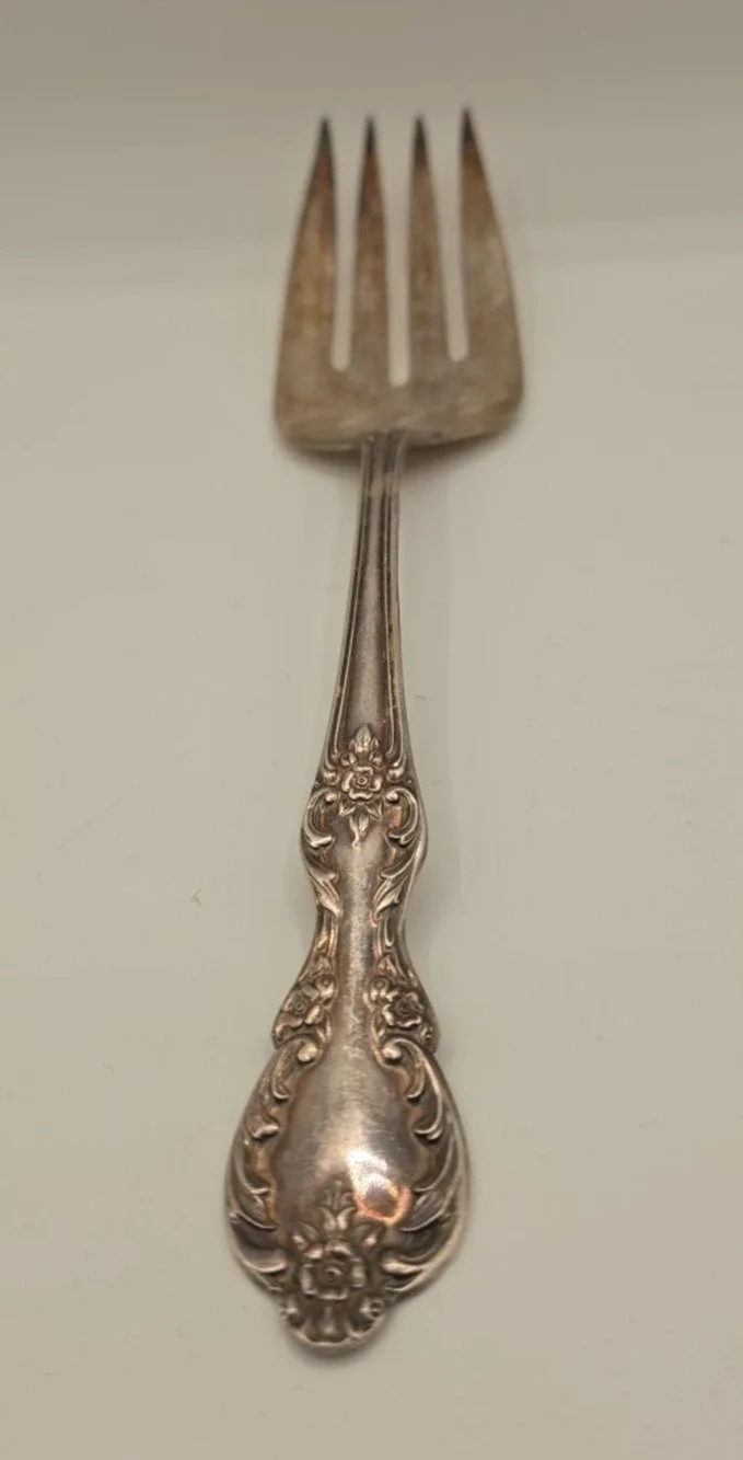 Vintage Wm. Rogers & Son Vintage Serving Meat Salad Fork - 8.5